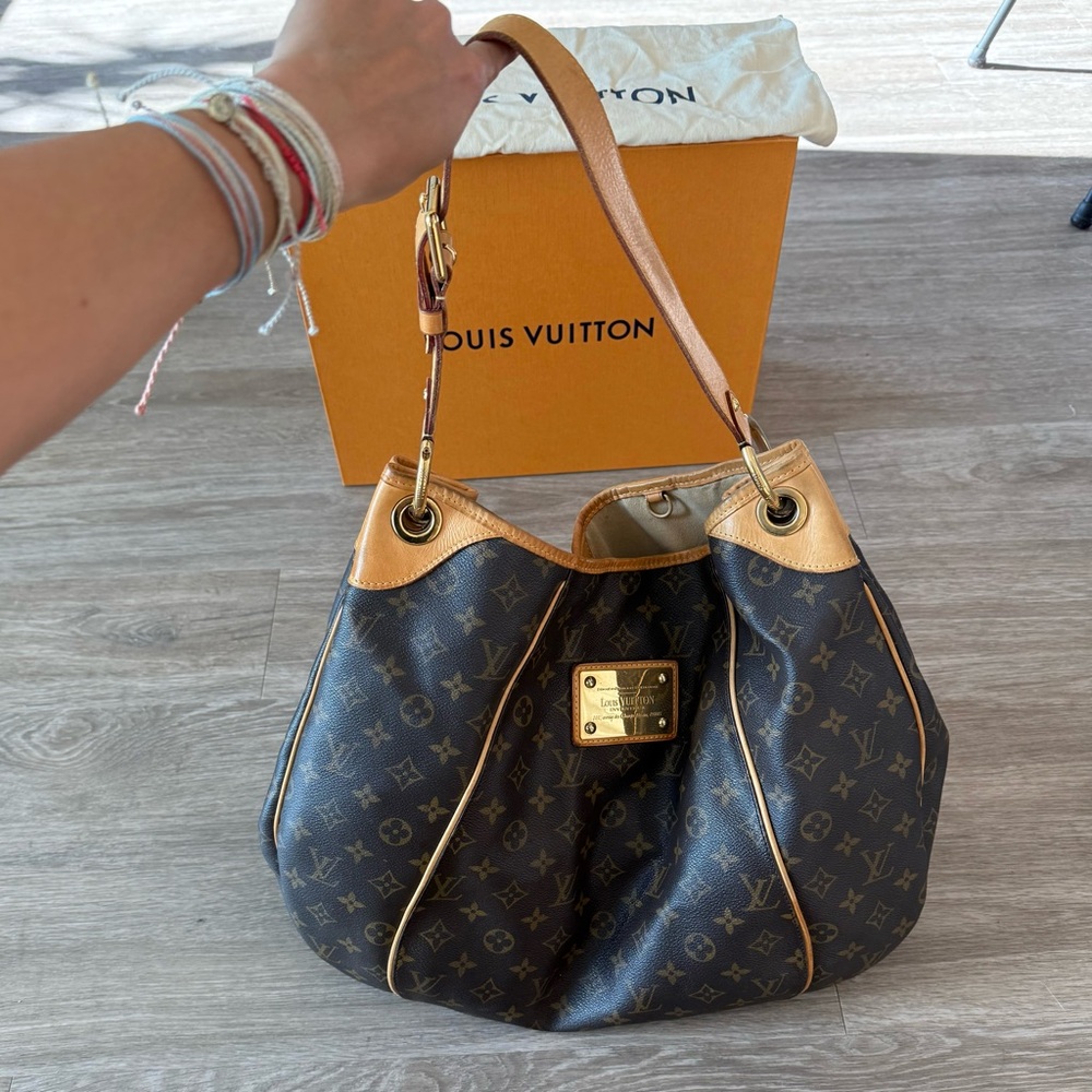 Authentic Louis Vuitton Monogram Galliera Hobo Bag